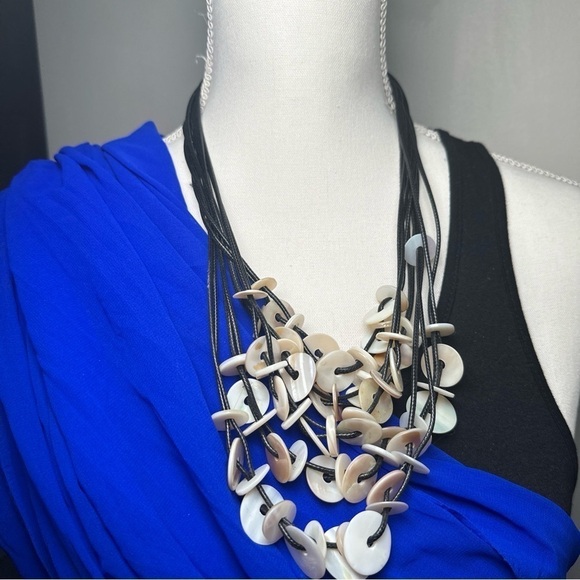 Necklace Round Shells Mother Of Pearl Multi Strand Bib Style Black Cord 5352 R - Picture 6 of 11